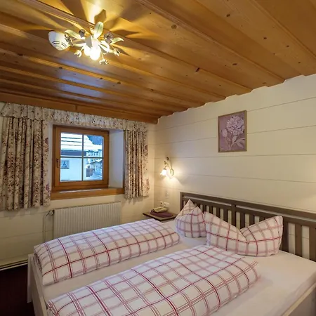 Gasthof Hirschen بيت ريفي *